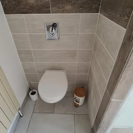 De 2 A 11 Personnes Au Domaine D'usson Vakantiehuis *