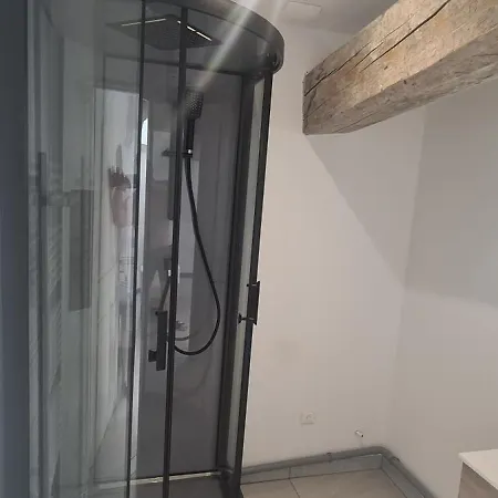 De 2 A 11 Personnes Au Domaine D'usson Ferienhaus