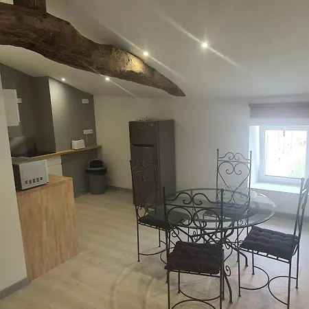 De 2 A 11 Personnes Au Domaine D'usson Vakantiehuis *