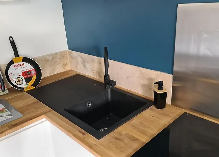 بيت للعطل De 2 A 11 Personnes Au Domaine D'usson *