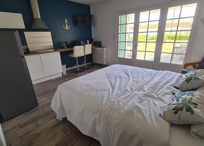 بيت للعطل De 2 A 11 Personnes Au Domaine D'usson *